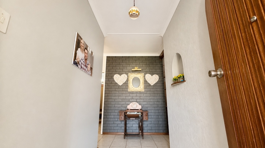 4 Bedroom Property for Sale in Potchefstroom North West